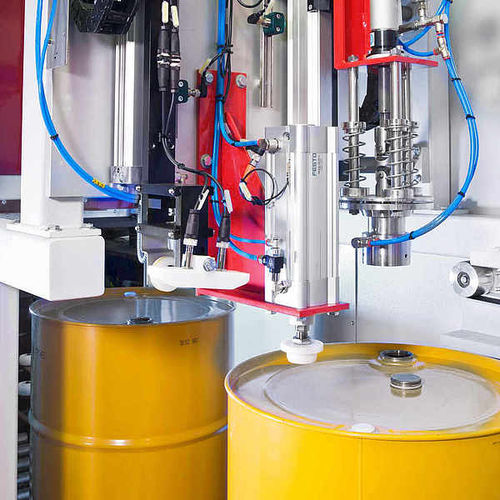 Sistema di riempimento lineare - SMB International GmbH - interamente automatico / per fusti / canister