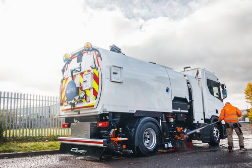 Spazzatrice montata su veicolo - S9400 - Stock Group - diesel / per strade / per polveri