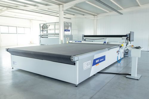 Macchina da taglio automatica - SHARP CV - OTEMAN - Advanced Cutting Technology SAU - a lama / per materiali compositi / per materiale tessile