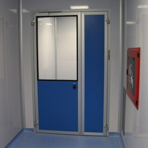 Porta battente - Cleanroom Italia srl - in alluminio / vetrata / per interno