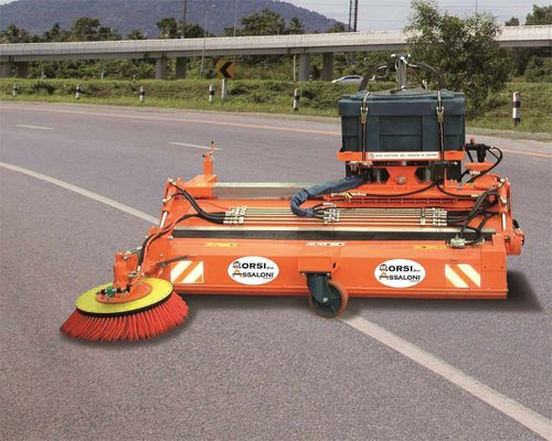 Spazzatrice con spazzola frontale - STAR 240 - ORSI GROUP SRL - su autotelaio / per trattore / idraulica
