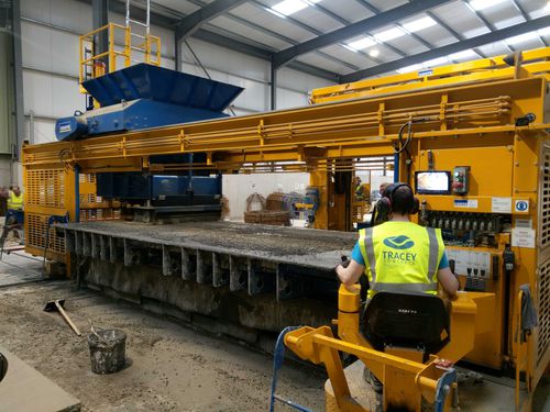 Sistema di riempimento per calcestruzzo - Rotascreed - Coote Engineering Limited - lineare / a vibrazione