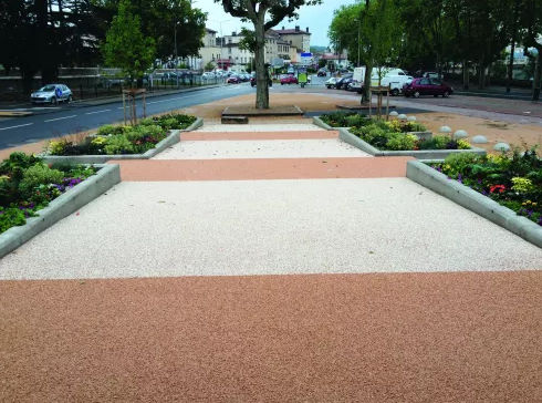 Rivestimento di pavimenti in bitume - AXIMUM - per scala