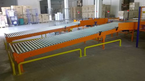 Trasportatore a nastro - Reverter Industries - a rulli / orizzontale / inclinato