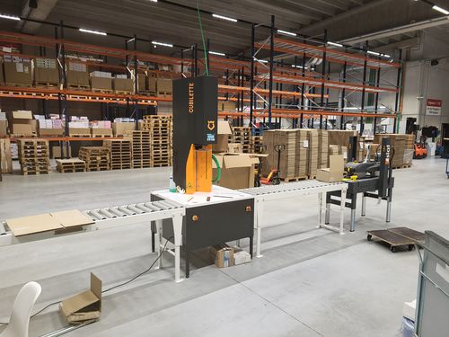 Macchina per imballaggio per riduzione dell'altezza di scatole americane - Cubilette type C4-GF - Durrenberg - semiautomatica / in continuo / per la riduzione dell'altezza della scatola