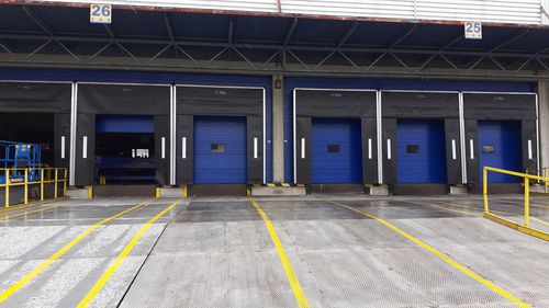 Tettoia di stoccaggio industriale - PUERTAS SECADES