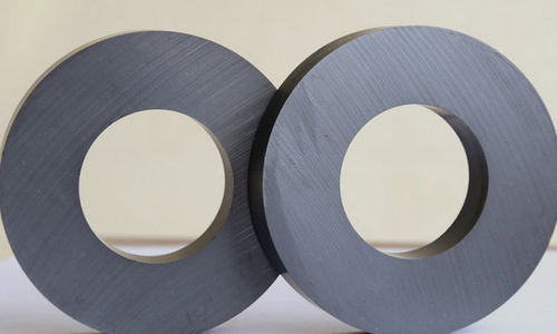 Magnete in ferrite - Chunan Qiandaohu Pengsheng Technology Development Co.,Ltd - in ferrite di stronzio / cilindrico / rettangolare