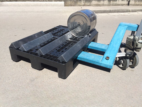 Cuneo in plastica per rotoli - Chock110Th13 - BANCALI S.r.l.s.