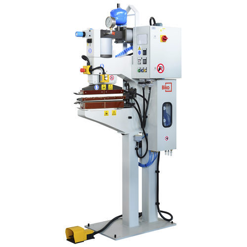 Pressa adesivatrice pneumatica - PNP-450 - Biko Meccanica Srl - per tela abrasiva / per carta abrasiva / per nastro stretto
