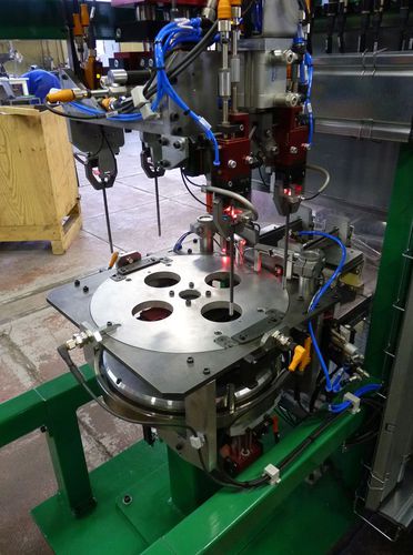 Impianto di movimentazione automatico - IDEATEC