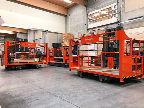 Carrello commissionatore elettrico - DIMOS Maschinenbau GmbH - con forche di sollevamento / per magazzino