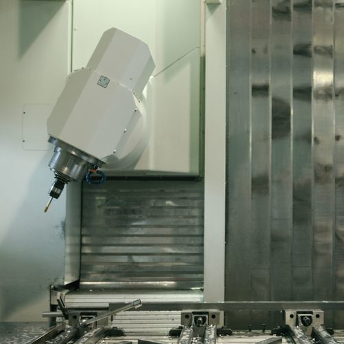 Fresatura conto terzi ISO 9001 - CM S.r.l. - EN 1090 / CNC / 5 assi