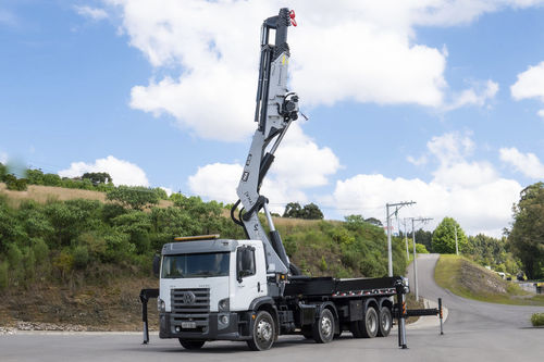 Gru montata su camion -  TKA 66.700C - TKA CRANES - con braccio / idraulica