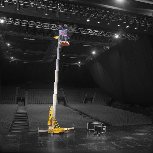 Piattaforma a sfilo verticale su ruota - Quick UP 8 - Rothlehner Arbeitsbühnen GmbH - elettrica / per interno / compatta