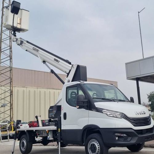 Piattaforma telescopica mobile - PT 180 E - KLUBB - su ruote / su autotelaio / montata su furgone