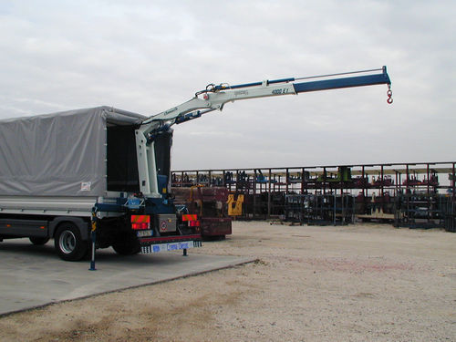 Gru fissa - 4000 E - Cormach S.r.l. - con braccio / per applicazioni marine / di sollevamento