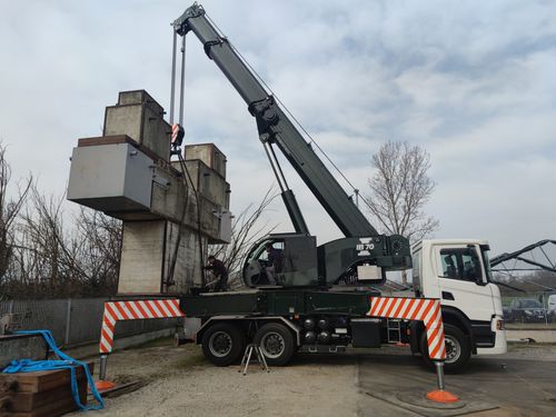 Camion di sollevamento - KT 90.23 - CRANE srl - gru