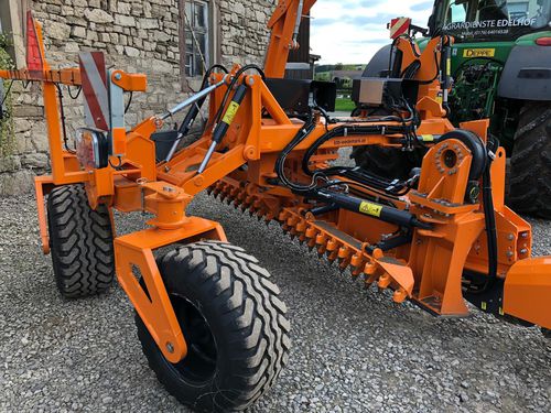 Pialla da pavimento - GP 3500	 - AP Machinebouw B.V. - 4 lati / per braccio escavatore
