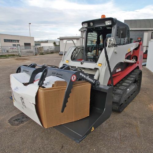 Pinza per movimentazione e compattaggio per edificio - PLI series - C&F srl - ad uso industriale