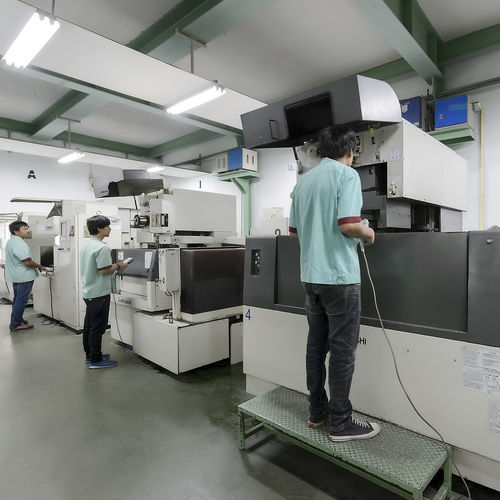 Macchina per la fabbricazione di stampi per apparecchio elettrodomestico - Tooling - Alphacast Co., Ltd. - per dispositivi elettronici / per il settore medico