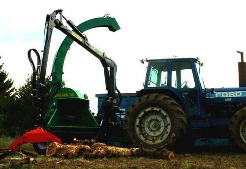 Cippatrice montata su trattore - SUPER-PAIN 1300 - EQUIPE JEAN PAIN SARL - su rimorchio