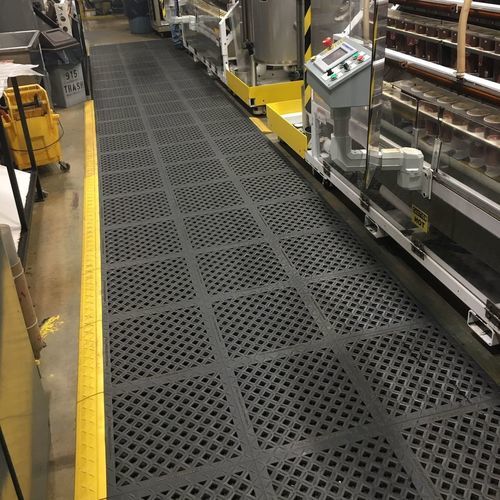 Mattonella di pavimentazione in PVC - H2 series - Rebourne - antiscivolo / resistente all'olio / industriale