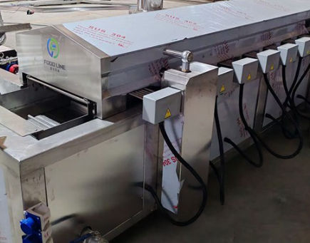 Linea di frittura per snack - Henan Hongtu Machinery Manufacturing Co., Ltd.