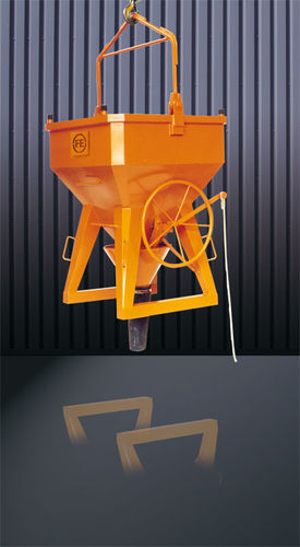 Benna per calcestruzzo ottagonale - 1037H series - Eichinger Equipement - con tubo di scarico