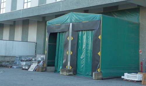 Portale di caricamento retrattile - Puertas Angel Mir