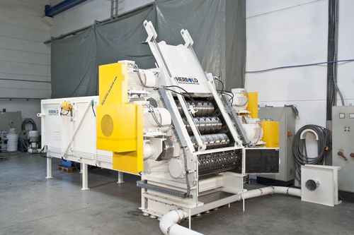Trituratore a 4 alberi - HZR Series - NEUE HERBOLD Maschinen-u. Anlagenbau GmbH - per tubi / robusto / a risparmio energetico