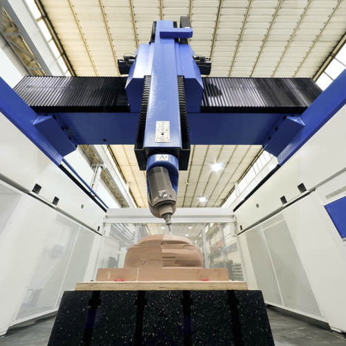 Centro di lavoro CNC a 5 assi - LABORWIND - COMI GROUP - verticale / per compositi / per legno