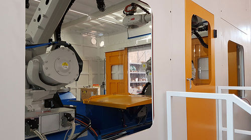 Linea di produzione per pannelli - COMI GROUP - di pezzi in materiali compositi / automatica