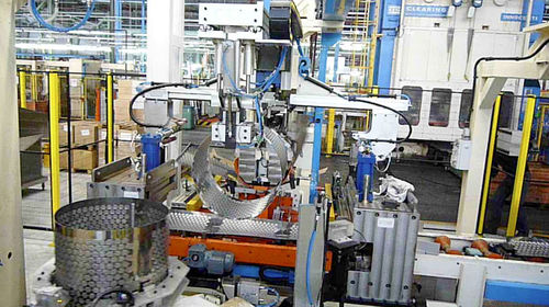 Formatrice per metallo - COMI GROUP - in materia plastica / automatica / in linea