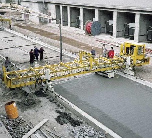 Finitrice per calcestruzzo - C-650 - GOMACO International - cingolata / per edificio / per lastre di calcestruzzo