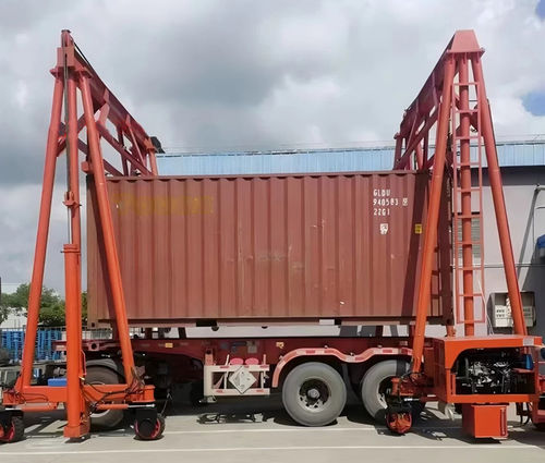 Gru a cavalletto gommata - XCMG - per container / rinforzata