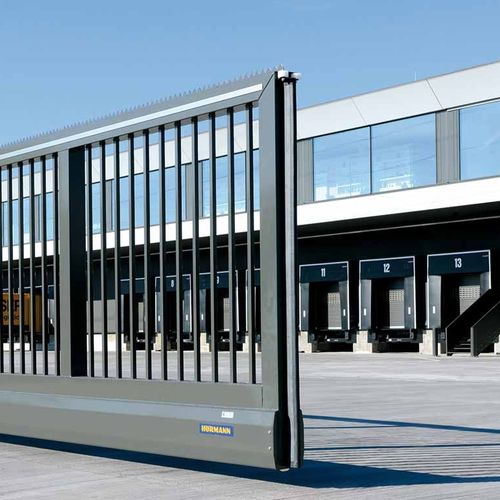 Cancello scorrevole - Hörmann - automatico / per controllo accessi / per piattaforma di carico