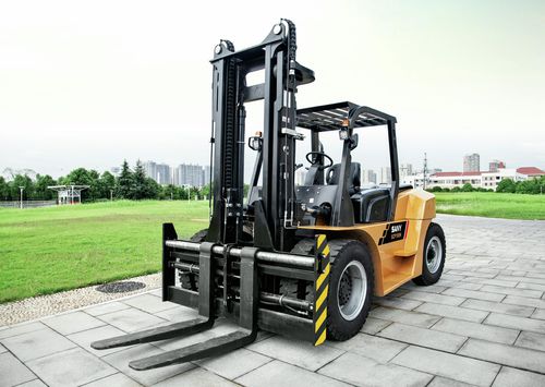 Carrello elevatore diesel - SCPE100 - SANY - con conducente seduto / per movimentazione / 4 ruote