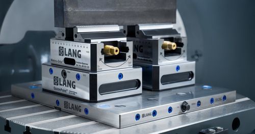 Sistema di bloccaggio e centraggio per macchina utensile - Quick•Point® - LANG Technik - a piastra di serraggio modulare / a sistema di serraggio multiplo / di grande precisione