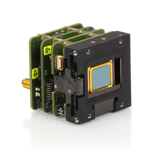 Modulo telecamera digitale - XTM 640 series - XENICS - per drone / di monitoraggio / per acquisizione di immagini termiche