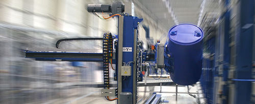 Sistema di movimentazione automatico - Mauser Packaging solutions - per macchina per estrusione soffiaggio / rapido