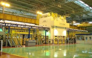 Linea di presse di tranciatura - Hyundai Heavy Industries-Robotics System