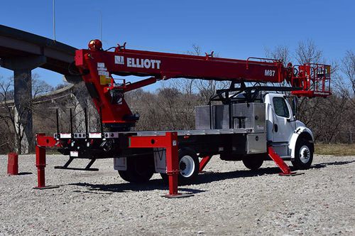 Piattaforma telescopica montata su camion - M87 HIREACH - Elliott Equipment Company - idraulica / per carichi pesanti