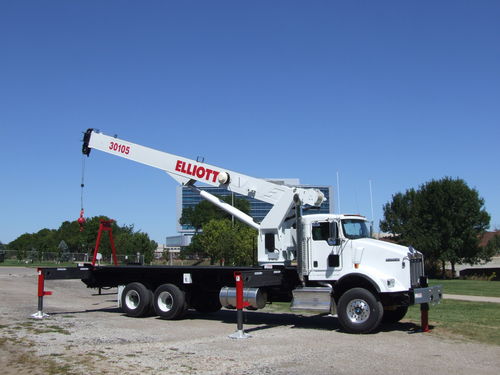 Autogrù - max. 27 215 kg, 32 m | 30105F - Elliott Equipment Company