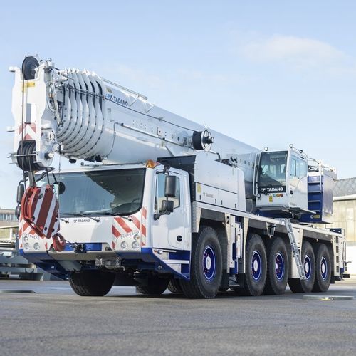 Gru montata su camion - AC 5.250L-2 - TADANO FAUN - con braccio / per cantiere / di sollevamento