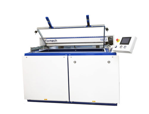 Termoformatrice per pannelli - 1372 - Formech - da laboratorio / semiautomatica / sottovuoto