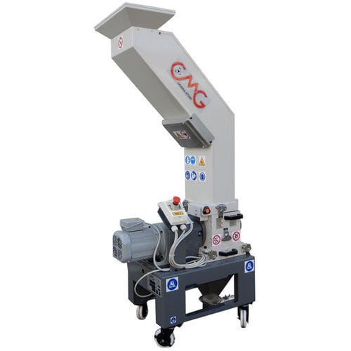 Granulatore a rotore - SL series - C.M.G. SPA - a bassa velocità / trasportatore a nastro