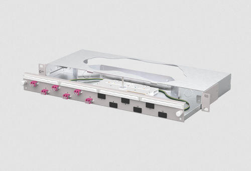 Patch panel OM4 - OpDAT slide&sup2; K - METZ CONNECT - 19" / tipo LC / 1U
