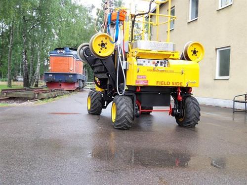 Piattaforma telescopica semovente - X3  - UNAC - diesel / fuoristrada / strada-rotaia