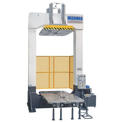 Pressa idraulica - PDM-300 - Mécamaq - per stampaggio / a 4 colonne / a doppio effetto