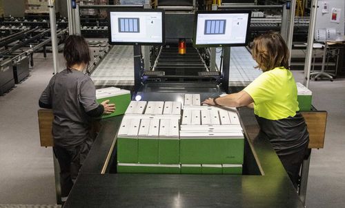Depallettizzatore semiautomatico - VANDERLANDE - robotizzato / per pallet / per magazzino
